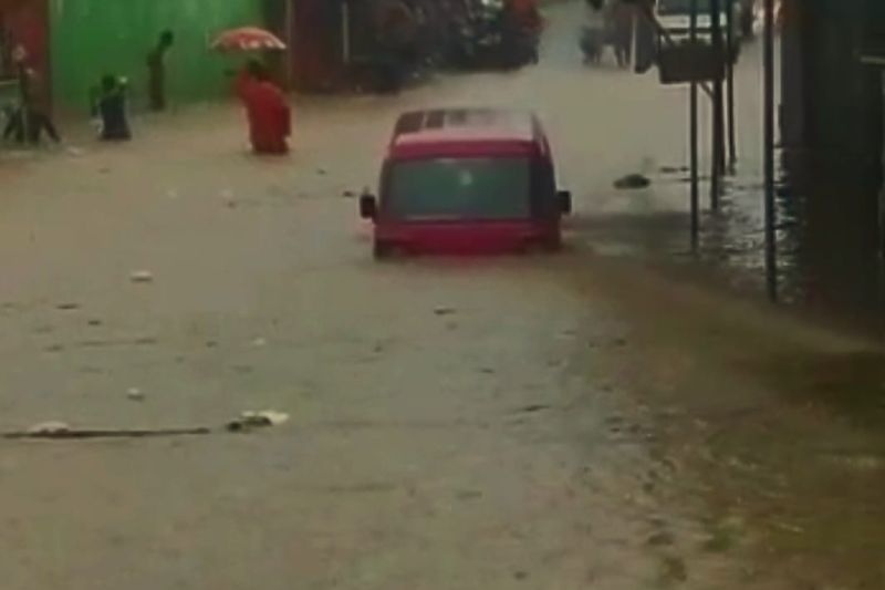 Ratusan warga Purabaya Sukabumi terdampak banjir Ratusan warga Purabaya Sukabumi terdampak banjir