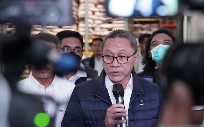 Ketua Umum PAN minta Liga 1 dihentikan sementara dan dievaluasi Ketua Umum PAN minta Liga 1 dihentikan sementara dan dievaluasi