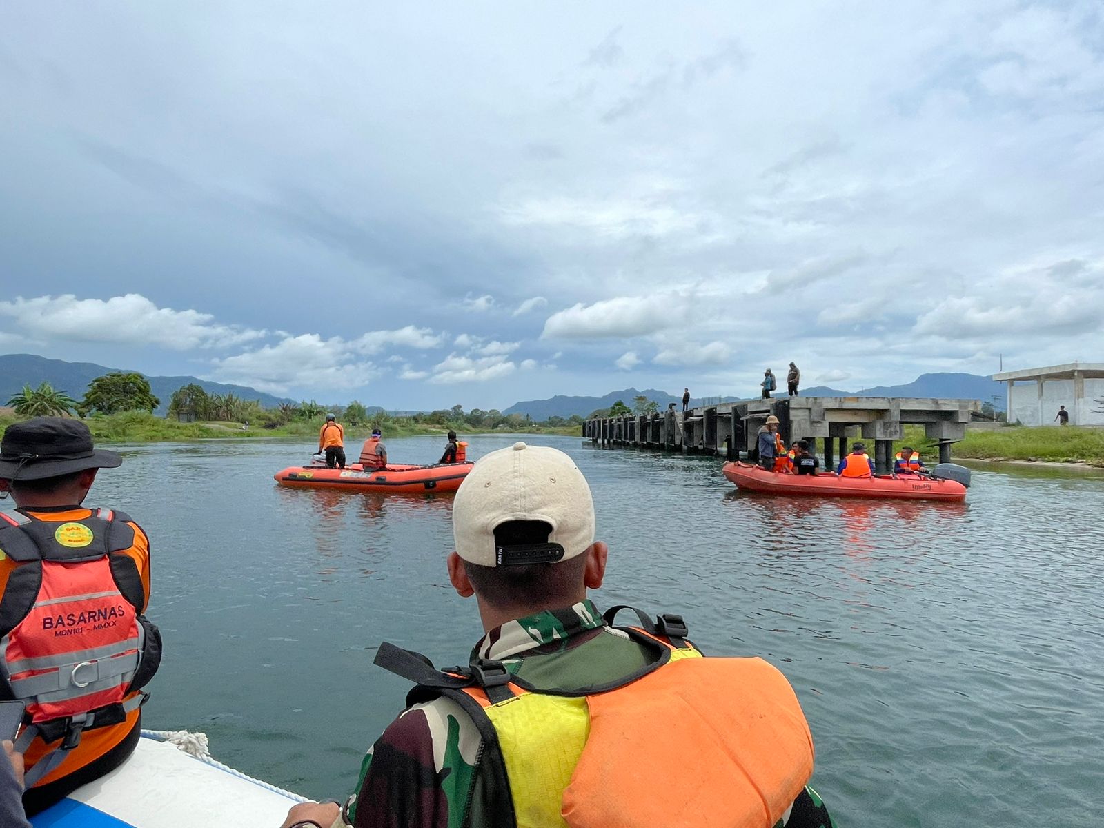 Wisatawan tenggelam di Danau Toba belum ditemukan Wisatawan tenggelam di Danau Toba belum ditemukan