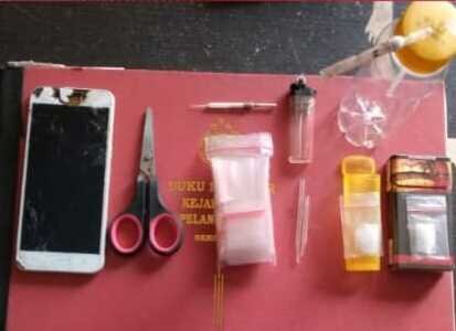 Satresnarkoba Polres Bener Meriah tangkap pengedar sabu Satresnarkoba Polres Bener Meriah tangkap pengedar sabu