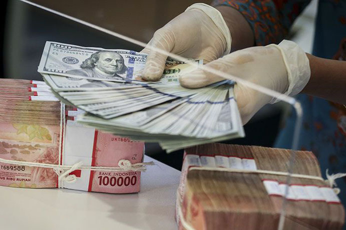 Rupiah Senin pagi melemah 19 poin