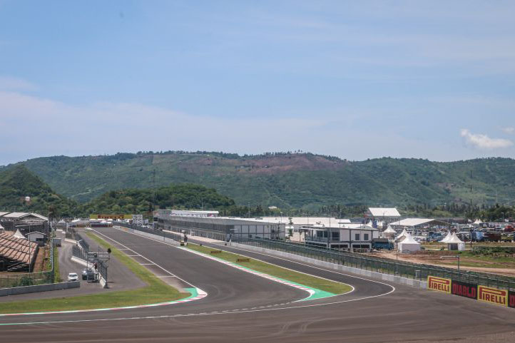 Sandiaga pastikan Sirkuit Mandalika Lombok siap gelar WSBK 2022 Sandiaga pastikan Sirkuit Mandalika Lombok siap gelar WSBK 2022