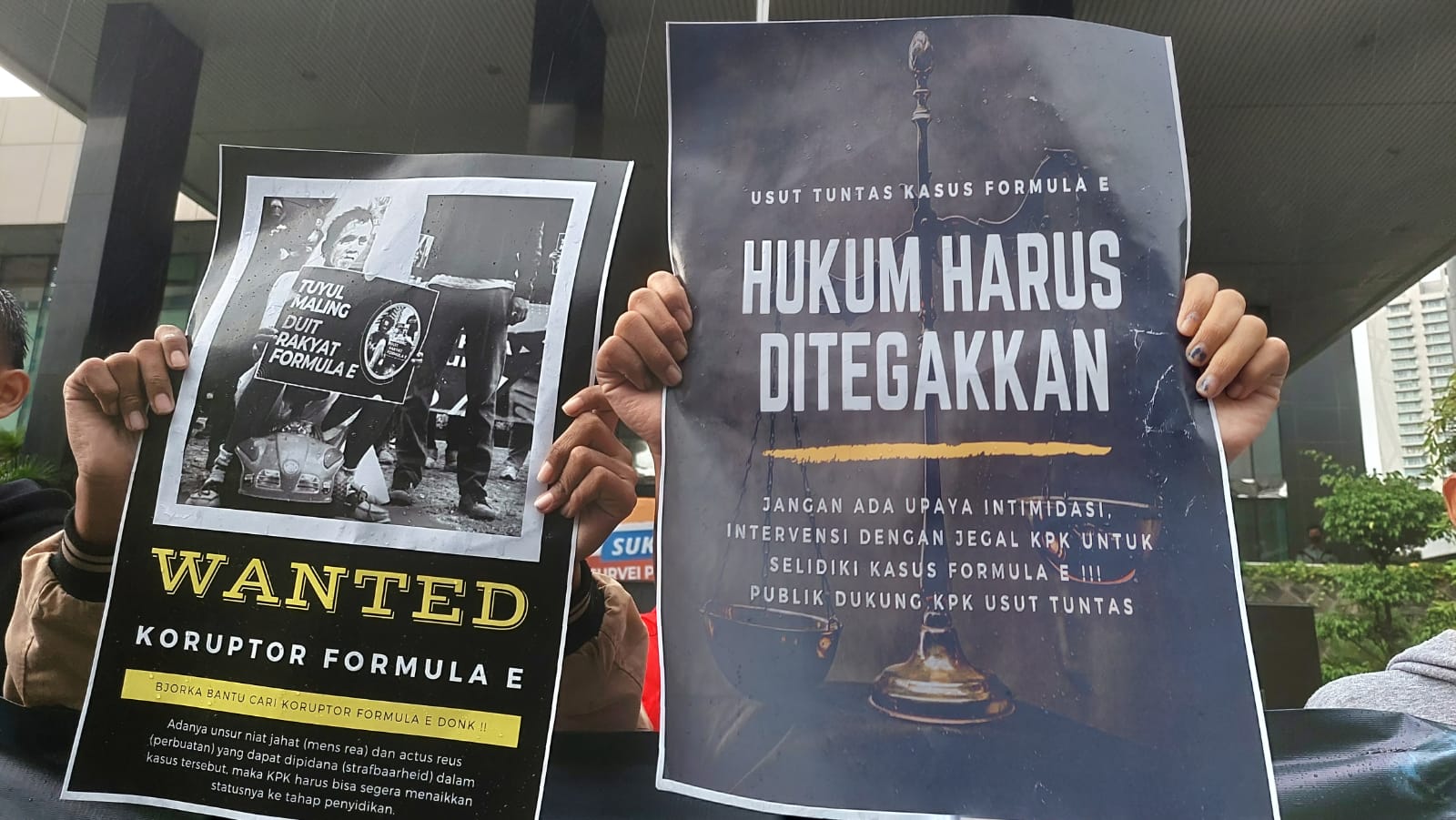 Kembali aksi, massa dukung KPK terus ungkap dugaan korupsi Formula E