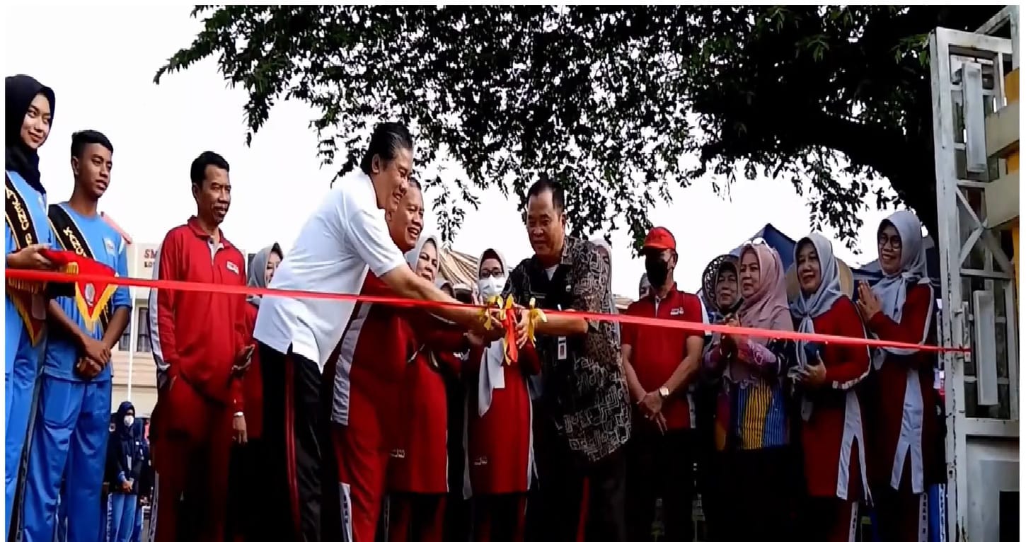 HUT ke-43, SMAN 2 Magelang gelar jalan santai hingga pameran karya siswa HUT ke-43, SMAN 2 Magelang gelar jalan santai hingga pameran karya siswa