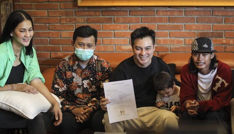 Polisi cecar Baim Wong dengan 25 pertanyaan terkait prank KDRT Polisi cecar Baim Wong dengan 25 pertanyaan terkait prank KDRT