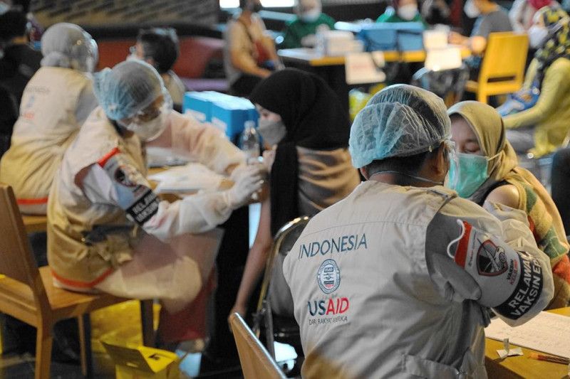 AS kirim tambahan vaksin, dorong cakupan vaksinasi COVID di Indonesia AS kirim tambahan vaksin, dorong cakupan vaksinasi COVID di Indonesia