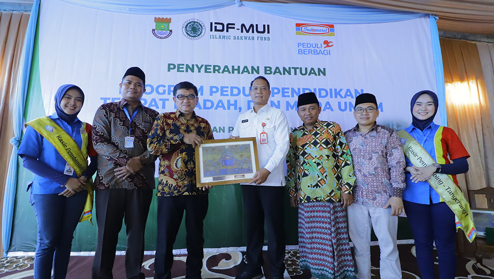 Indomaret dan IDF-MUI resmikan Program Peduli Pendidikan dari donasi pelanggan