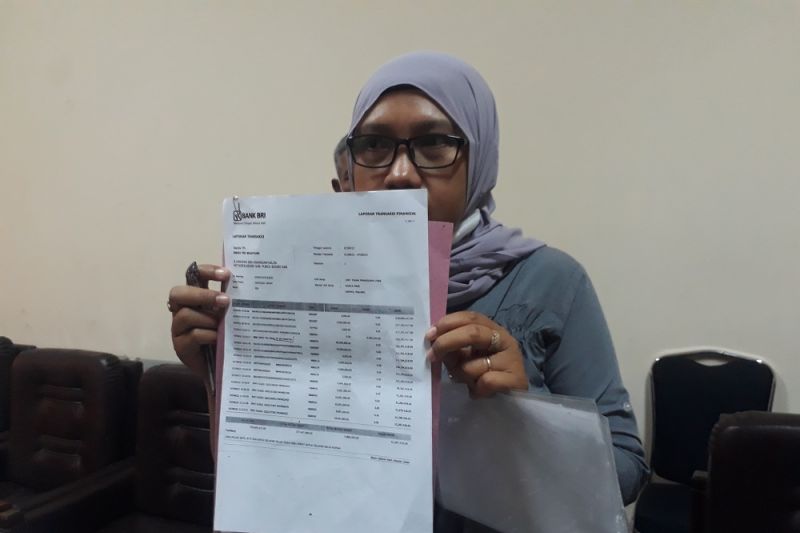 DPRD Kabupaten Kediri minta OJK dampingi korban tabungan raib DPRD Kabupaten Kediri minta OJK dampingi korban tabungan raib