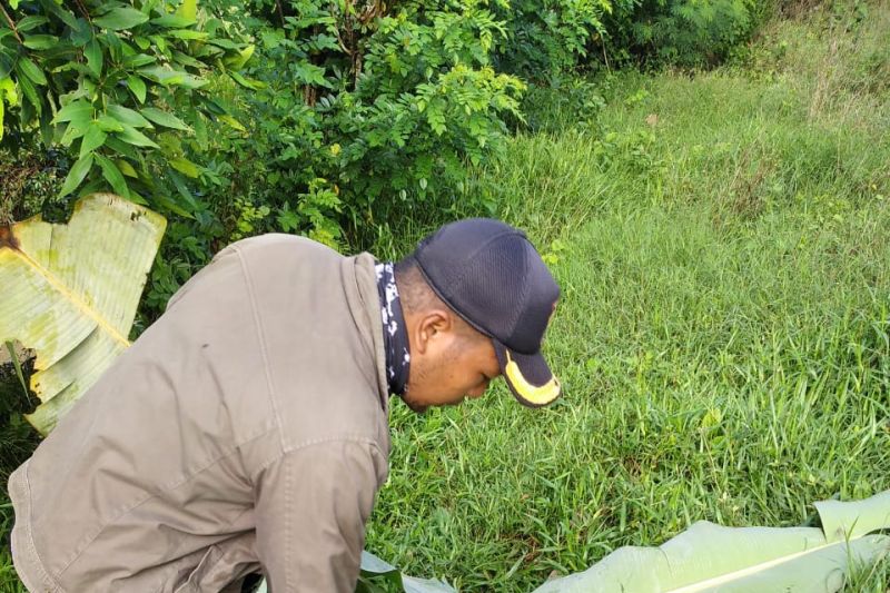 Polres Blitar cari sejumlah penumpang truk hanyut terseret arus banjir
