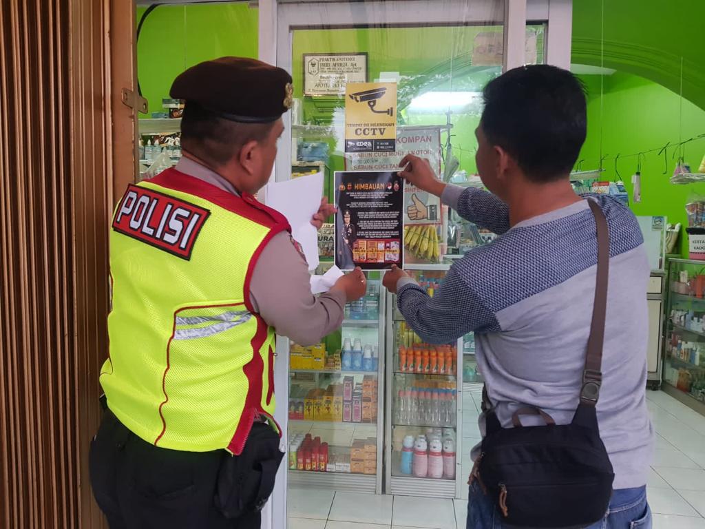 Jajaran Polresta Bandung cek apotek terkait obat sirup yang dilarang dijual Jajaran Polresta Bandung cek apotek terkait obat sirup yang dilarang dijual