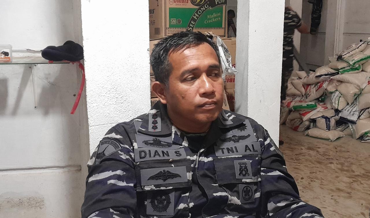 Lanal Lhokseumawe dan TNI AU buka posko kesehatan untuk korban banjir di Aceh Utara