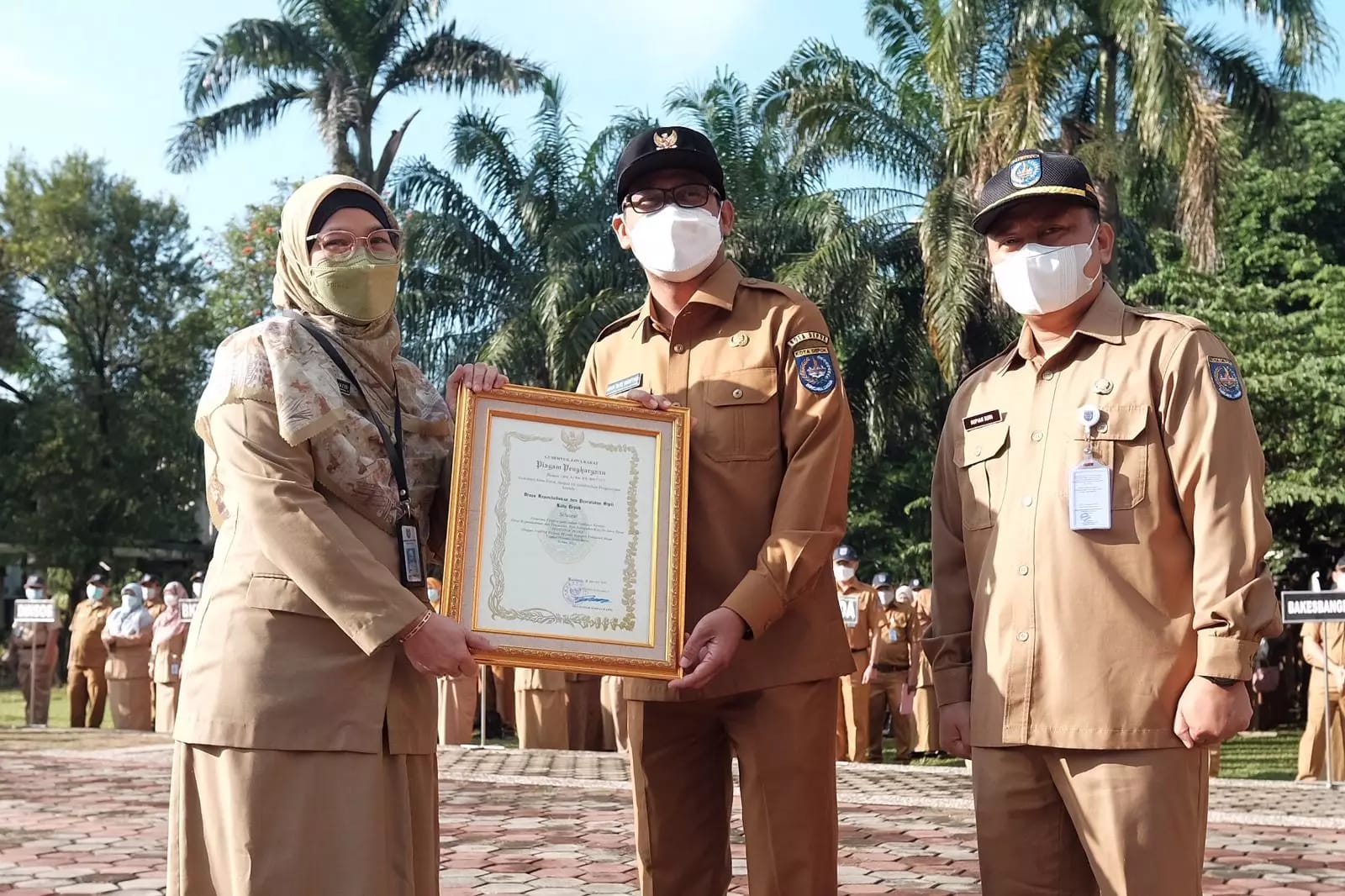 Disdukcapil Kota Depok juara III Kategori Adminduk tingkat Jawa Barat Disdukcapil Kota Depok juara III Kategori Adminduk tingkat Jawa Barat