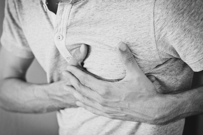 Dokter: Nyeri dada kiri menjalar ke leher ciri gejala serangan jantung Dokter: Nyeri dada kiri menjalar ke leher ciri gejala serangan jantung