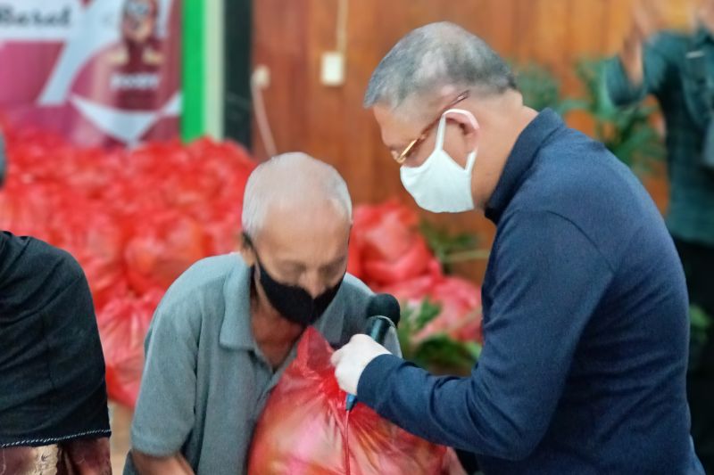 Polisi pastikan penyaluran BLT-sembako dari pemerintah tepat sasaran Polisi pastikan penyaluran BLT-sembako dari pemerintah tepat sasaran