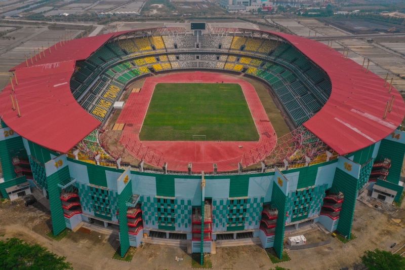 FIFA minta rumput di Stadion GBT miliki kualitas standar sepak bola FIFA minta rumput di Stadion GBT miliki kualitas standar sepak bola