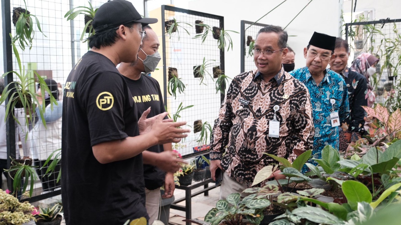 Plaza Tani, wadah petani dan peternak Kota Magelang pasarkan produk Plaza Tani, wadah petani dan peternak Kota Magelang pasarkan produk