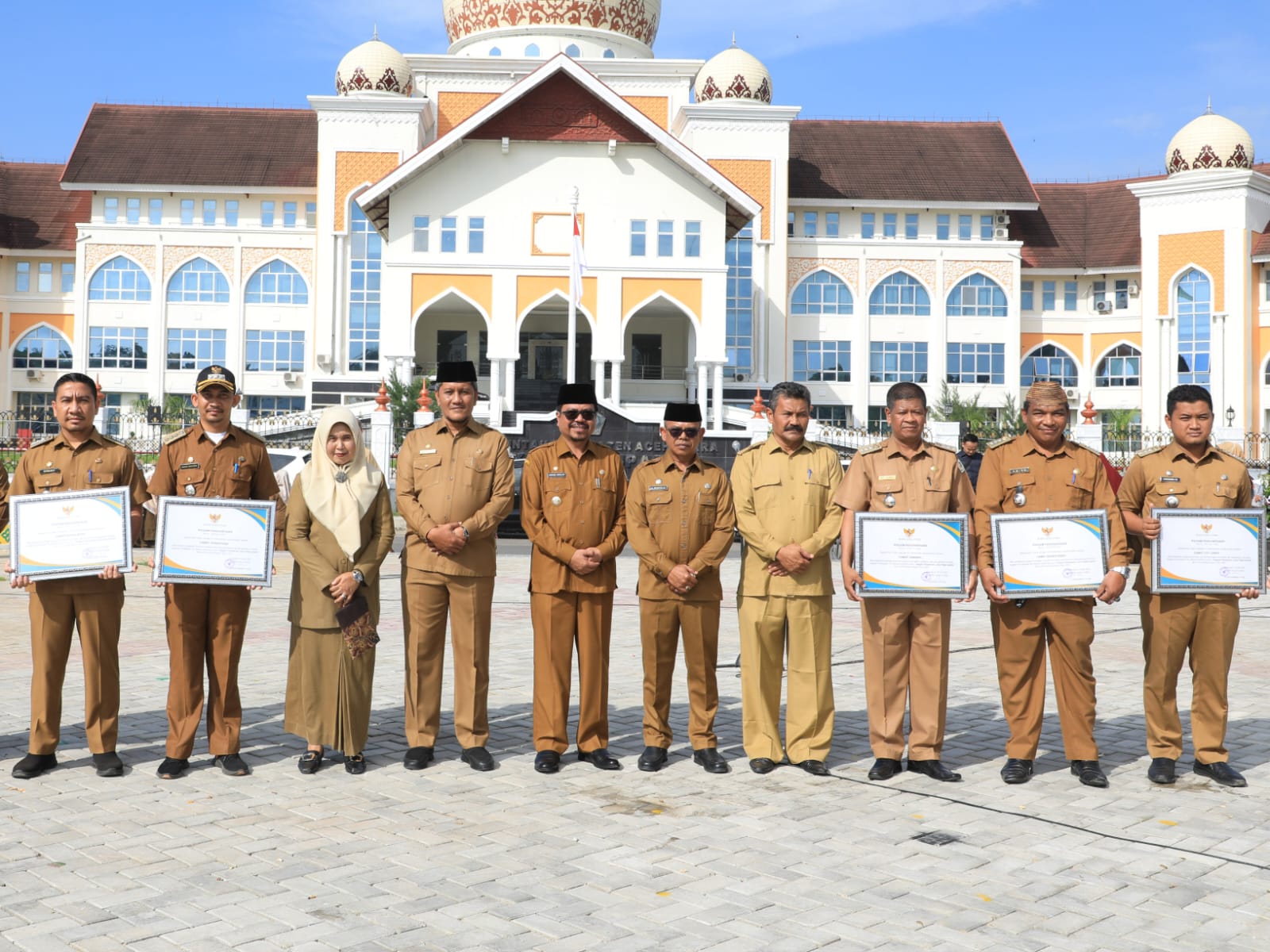 Sukses awasi pajak daerah, lima camat di Aceh Utara dapat apresiasi Sukses awasi pajak daerah, lima camat di Aceh Utara dapat apresiasi