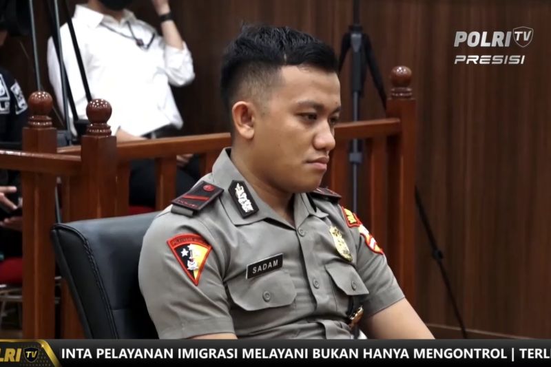 Bharada Sadam terima putusan demosi sidang etik Polri Bharada Sadam terima putusan demosi sidang etik Polri