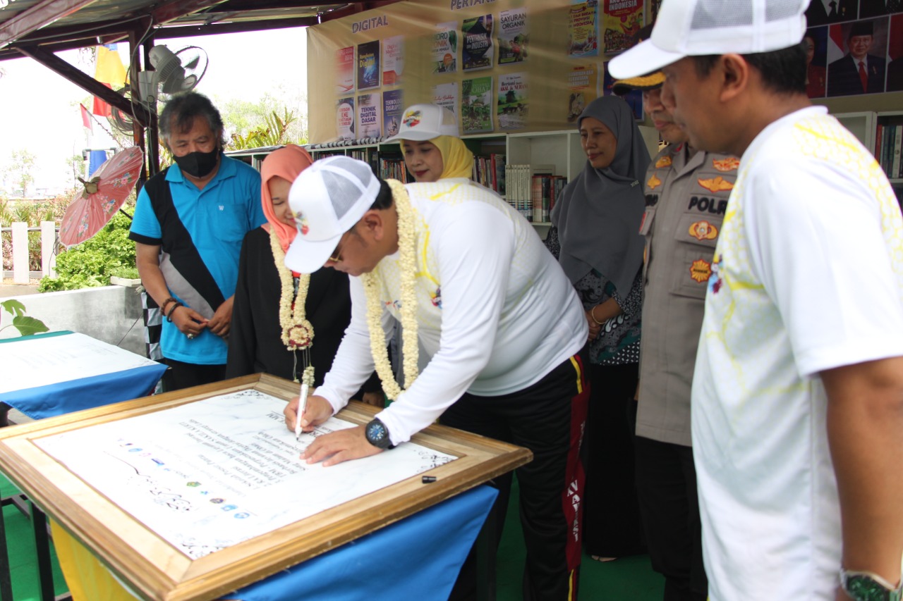 Perpusnas apresiasi literasi yang masif di Kota Tegal Perpusnas apresiasi literasi yang masif di Kota Tegal