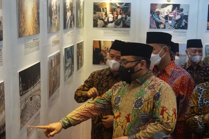 Menag kagum atas karya foto pelaksanaan ibadah haji saat pandemi Menag kagum atas karya foto pelaksanaan ibadah haji saat pandemi