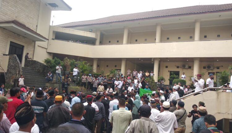 Polemik pendirian tempat ibadah di Cilegon, ini saran pengamat Polemik pendirian tempat ibadah di Cilegon, ini saran pengamat