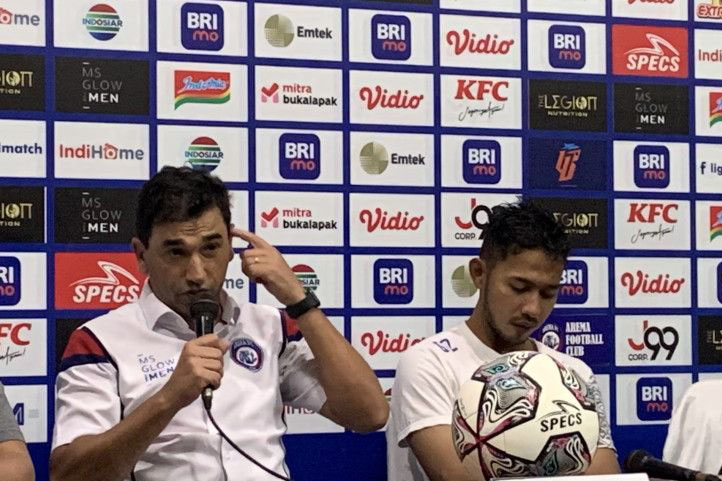 Arema FC istirahatkan Eduardo Almeida Arema FC istirahatkan Eduardo Almeida