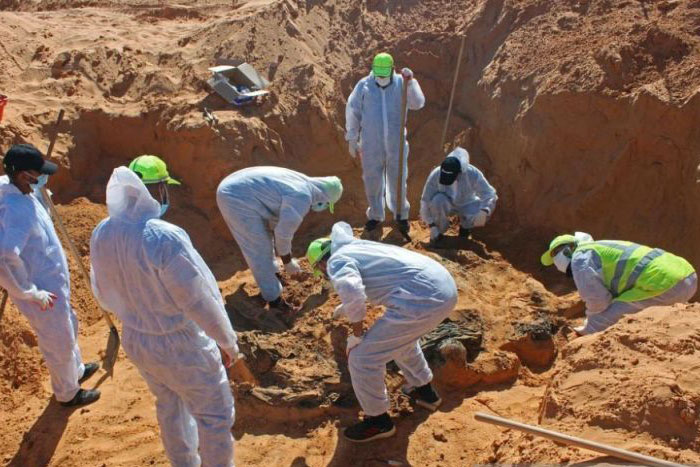 Libya temukan 15 jasad di dua kuburan massal Sirte Libya temukan 15 jasad di dua kuburan massal Sirte