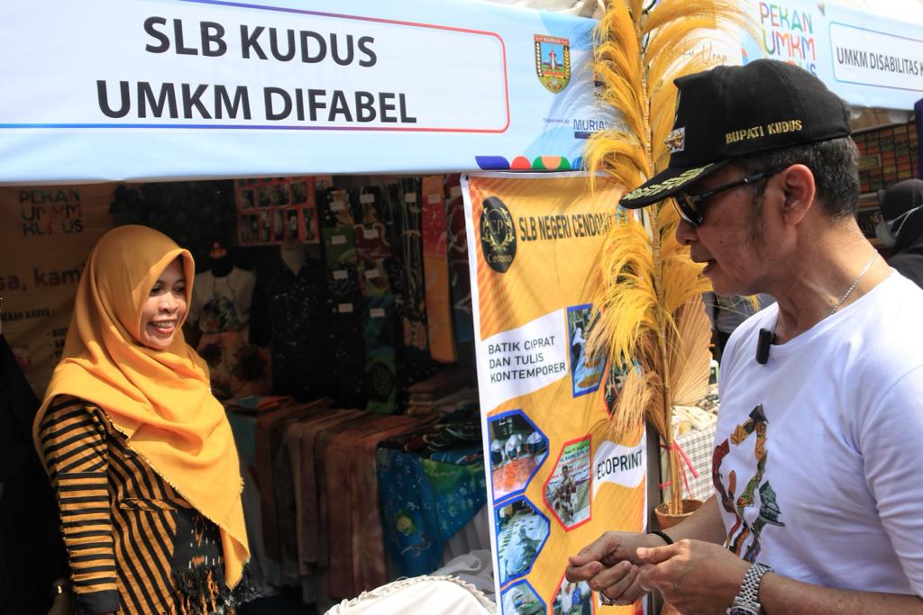 Dukung bangkitnya UMKM, Bupati Kudus gratiskan izin PIRT selama 2 hari Dukung bangkitnya UMKM, Bupati Kudus gratiskan izin PIRT selama 2 hari