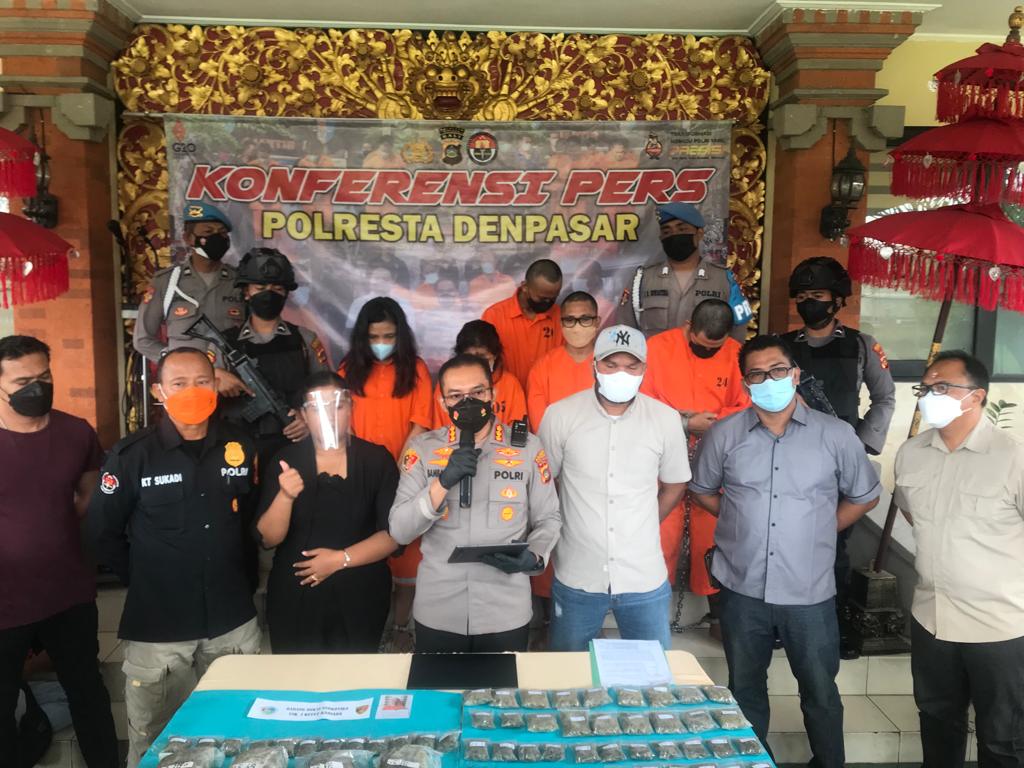 Satresnarkoba Polresta Denpasar amankan 4,7 kg ganja