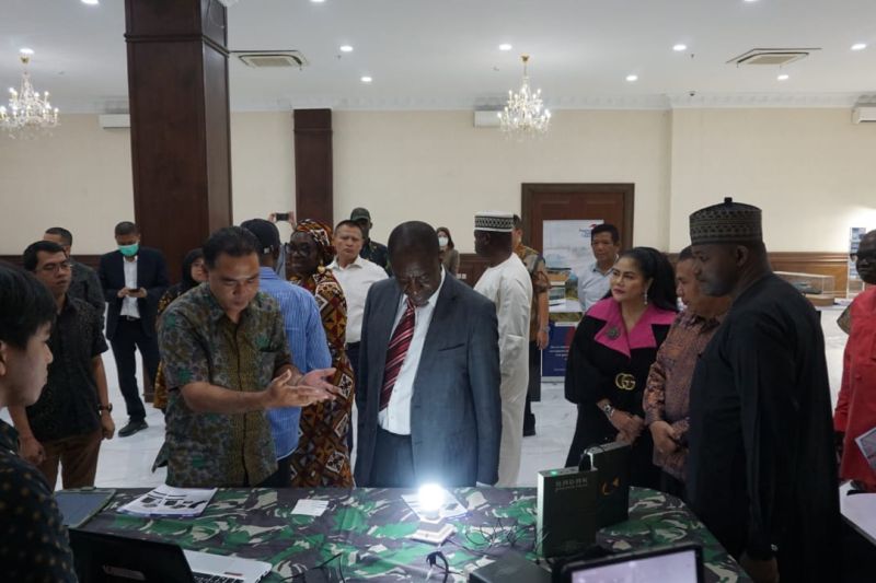 Nigeria jajaki potensi kerja sama alat pertahanan dengan Indonesia Nigeria jajaki potensi kerja sama alat pertahanan dengan Indonesia
