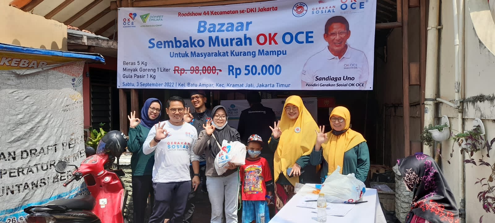 Bantu warga, Ok Oce gelar bazaar sembako murah Bantu warga, Ok Oce gelar bazaar sembako murah