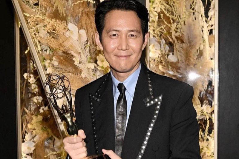Usai hadiri Emmy Awards, Lee Jung Jae positif COVID-19 Usai hadiri Emmy Awards, Lee Jung Jae positif COVID-19