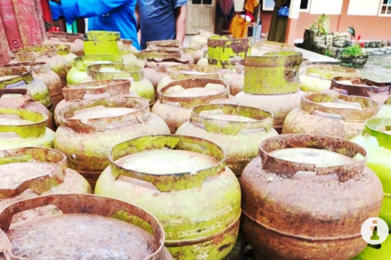 Disperindagkop Paser bagikan elpiji 3 kg ke warga tak mampu Disperindagkop Paser bagikan elpiji 3 kg ke warga tak mampu