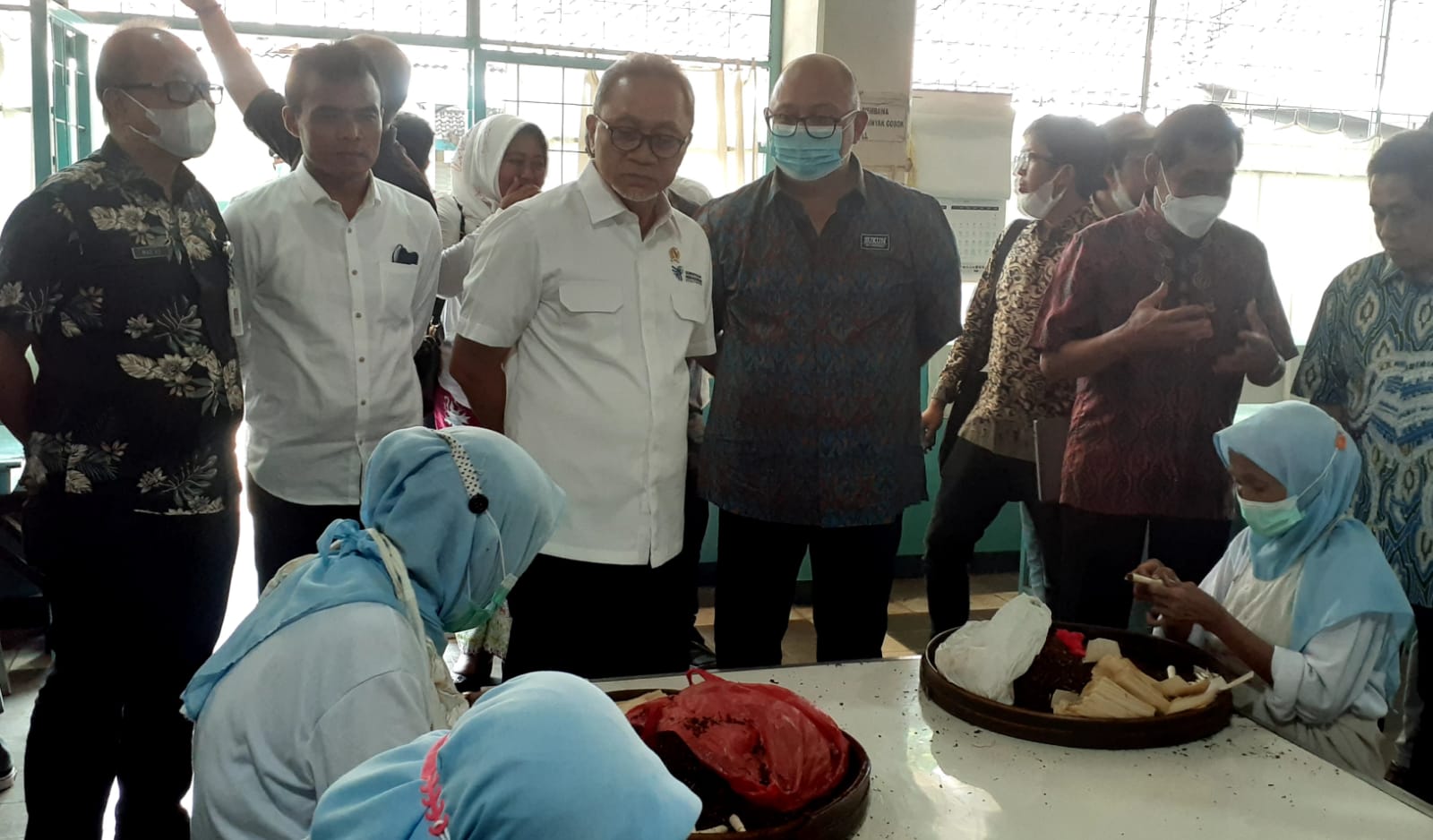 Mendag janji bantu pemasaran produk UMKM dan rokok ke luar negeri Mendag janji bantu pemasaran produk UMKM dan rokok ke luar negeri