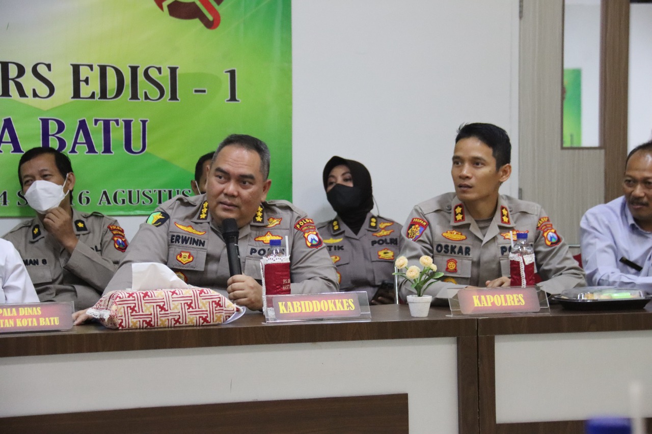 Biddokkes Polda Jatim beri Program Kartu Bhayangkara Prioritas dan Home Visit pasien Biddokkes Polda Jatim beri Program Kartu Bhayangkara Prioritas dan Home Visit pasien