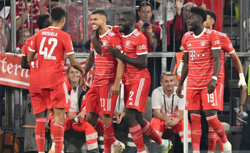 Bayern Muenchen tekuk Barcelona dua gol tanpa balas