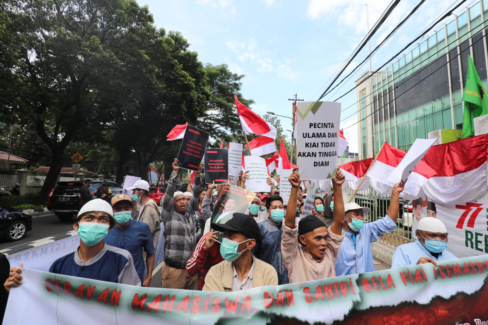Buntut dinilai hina kiai, Ketum PPP terus didemo Buntut dinilai hina kiai, Ketum PPP terus didemo