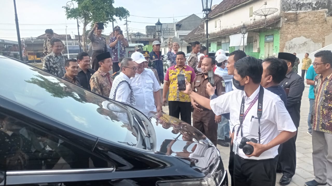 Kunjungi Lasem, Mendag Zulkifli Hasan: Saya dukung pengembangan Kota Pusaka Kunjungi Lasem, Mendag Zulkifli Hasan: Saya dukung pengembangan Kota Pusaka