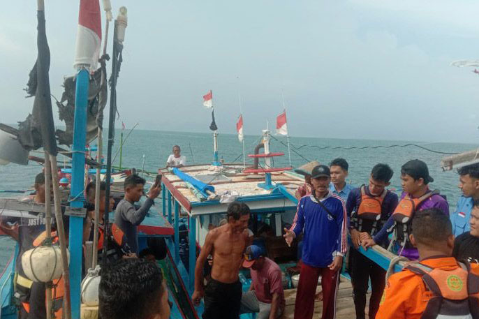 Basarnas Bengkulu turunkan 16 personil guna cari nelayan hilang Basarnas Bengkulu turunkan 16 personil guna cari nelayan hilang