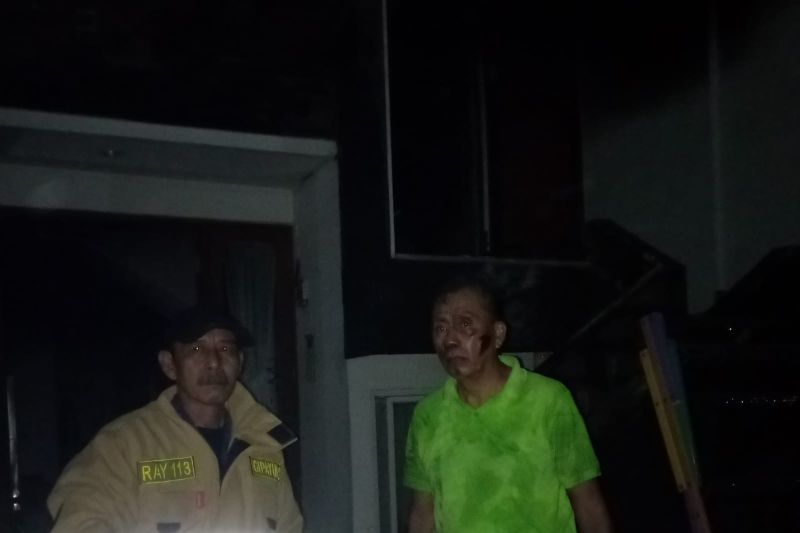 Satu orang tewas dalam kebakaran rumah di Cipayung Satu orang tewas dalam kebakaran rumah di Cipayung