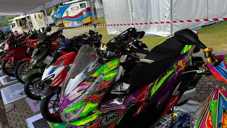 Festival UMKM otomotif Otobursa Tumplek Blek hadir hingga 4 September Festival UMKM otomotif Otobursa Tumplek Blek hadir hingga 4 September