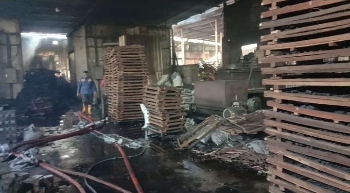 Pabrik Prime Diva Briket, Jetis, Patemon terbakar Pabrik Prime Diva Briket, Jetis, Patemon terbakar