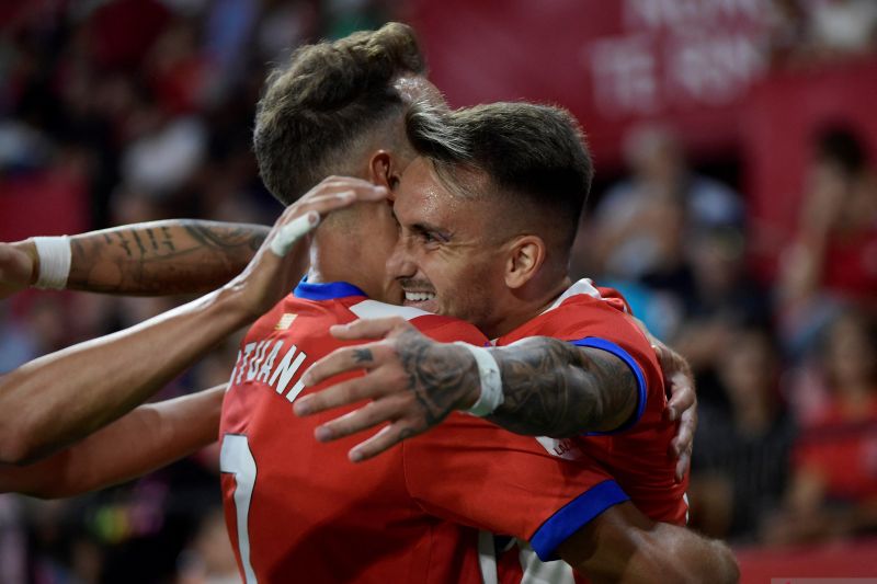 Girona menyodok ke posisi kedua klasemen setelah tundukkan Sevilla Girona menyodok ke posisi kedua klasemen setelah tundukkan Sevilla