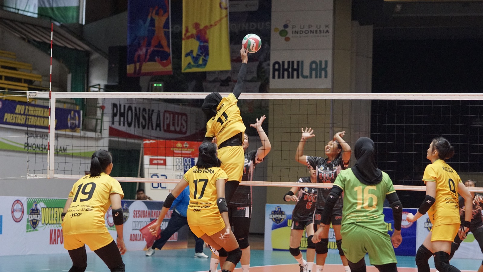 Tim Putri Jatim menang atas Bali di ajang Bola Voli Kapolri Cup 2023 Tim Putri Jatim menang atas Bali di ajang Bola Voli Kapolri Cup 2023