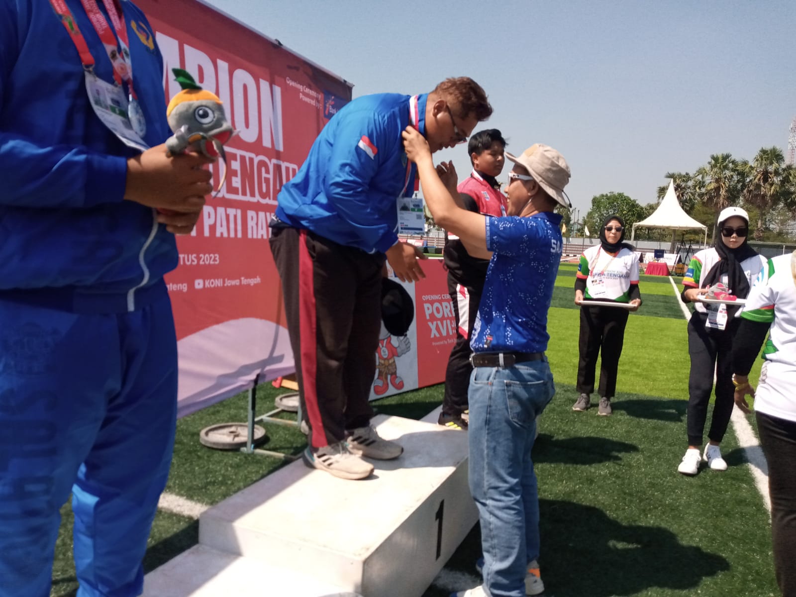 Galih Yoga sumbang emas atletik lempar cakram untuk Salatiga di Porprov Jateng Galih Yoga sumbang emas atletik lempar cakram untuk Salatiga di Porprov Jateng