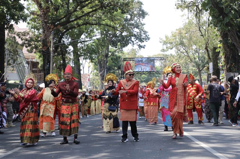 Pawai Budaya Nusantara Kota Malang putar roda ekonomi UMKM