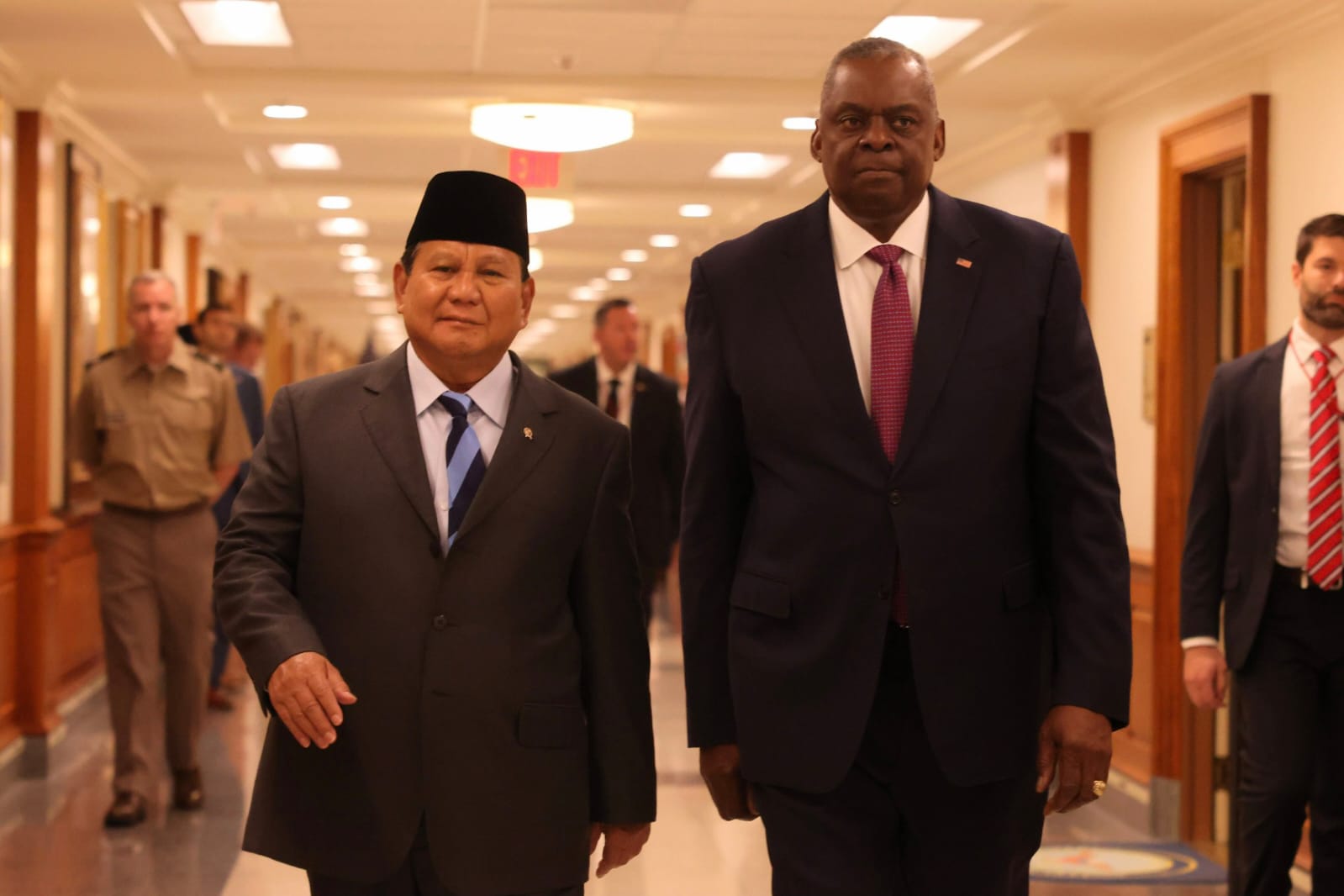 Menhan Prabowo dan Menhan AS sepakat perkuat hubungan di tengah berbagai isu strategis