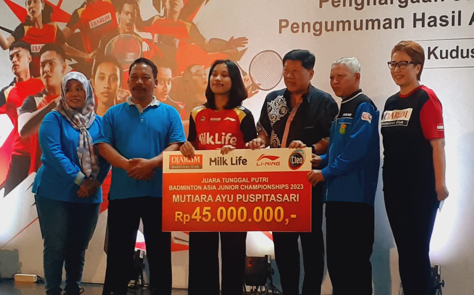 Ukir sejarah, Mutiara Ayu raih juara Tunggal Putri Asia Junior Championships 2023 Ukir sejarah, Mutiara Ayu raih juara Tunggal Putri Asia Junior Championships 2023