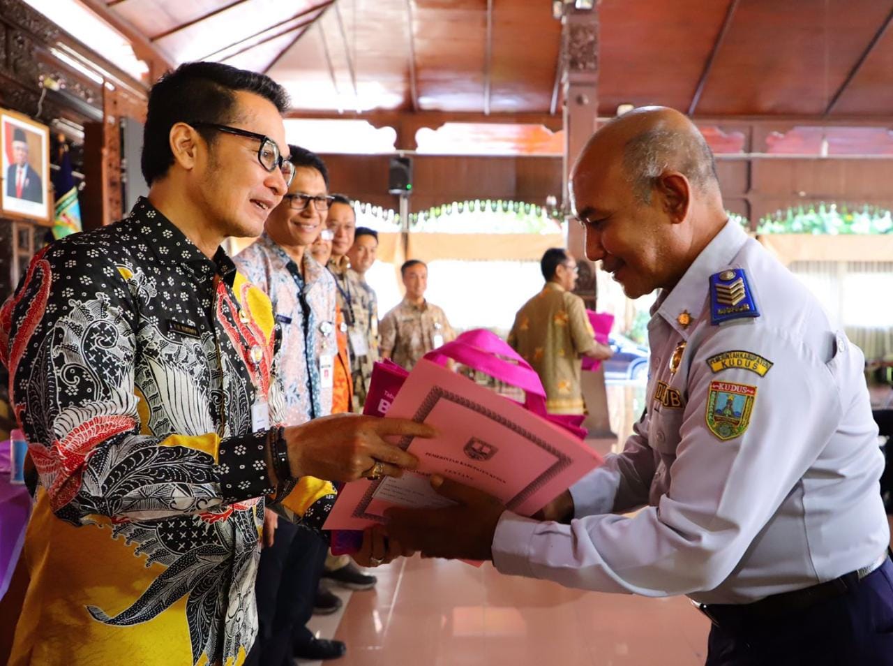 59 PNS di Kudus pensiun, 9 diantaranya meninggal dunia 59 PNS di Kudus pensiun, 9 diantaranya meninggal dunia