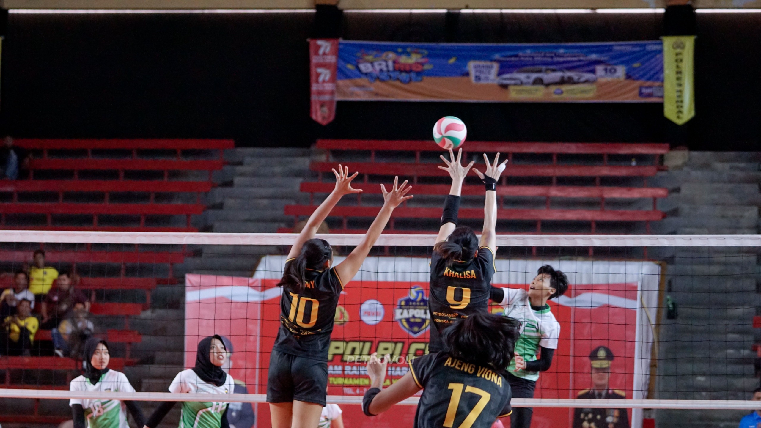 Seri II Babak 16 Besar Volley Ball Kapolri CUP 2023 digelar di Gresik Seri II Babak 16 Besar Volley Ball Kapolri CUP 2023 digelar di Gresik